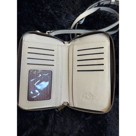 Patricia Nash Ivory Crossbody, Wallet Genuine Leather Phone Holder - Picture 4 of 6